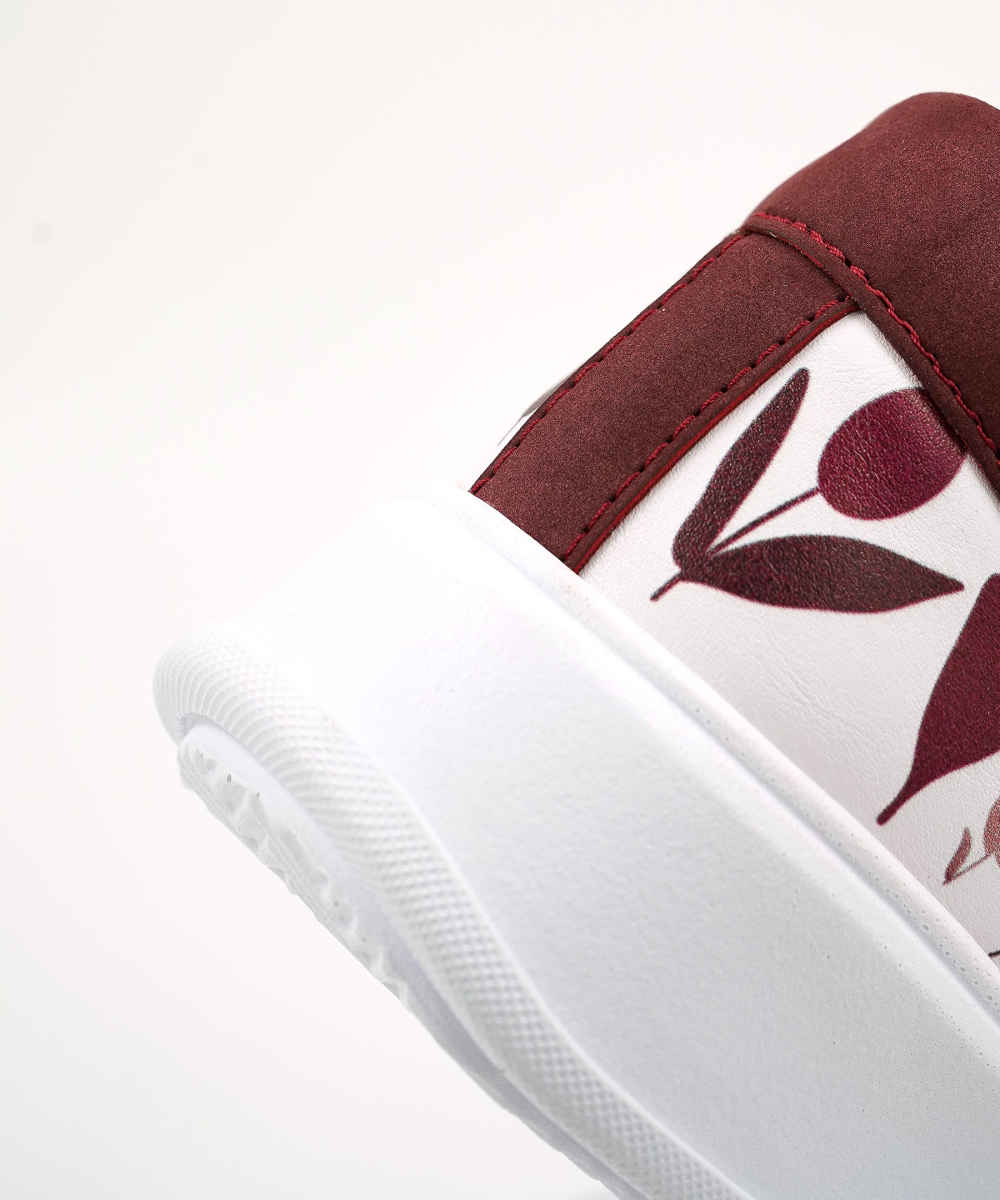 أحذية رياضية عارضة بطبعة الجرافيتي للنساء طراز شيك – فوكس