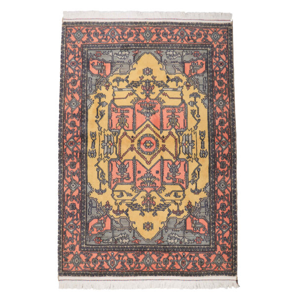 سجادة صوف إيرانية معقودة يدويًا بتصميم قبلي دقيق - أصفهان