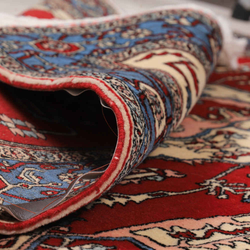 سجادة صوف إيرانية معقودة يدويًا بتصميم قبلي معقد – أصفهان، يحيى