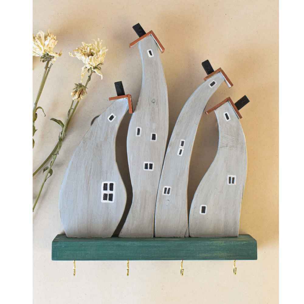 حامل مفاتيح جداري زخرفي ومصنوع يدويًا بتصميم كوخ