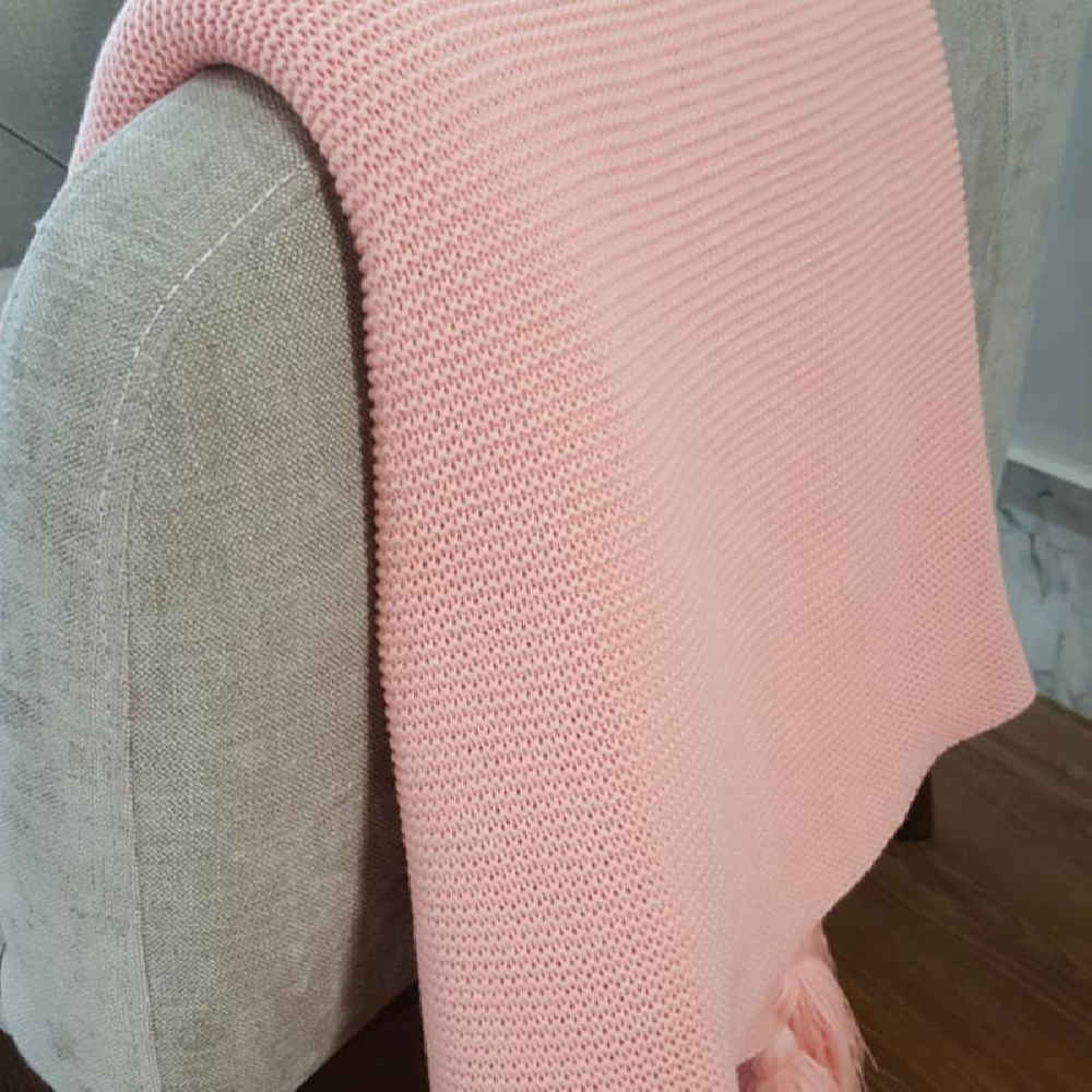 بطانية محبوكة ناعمة وخفيفة مربعة للكنبة والسرير موديل كلاسيك