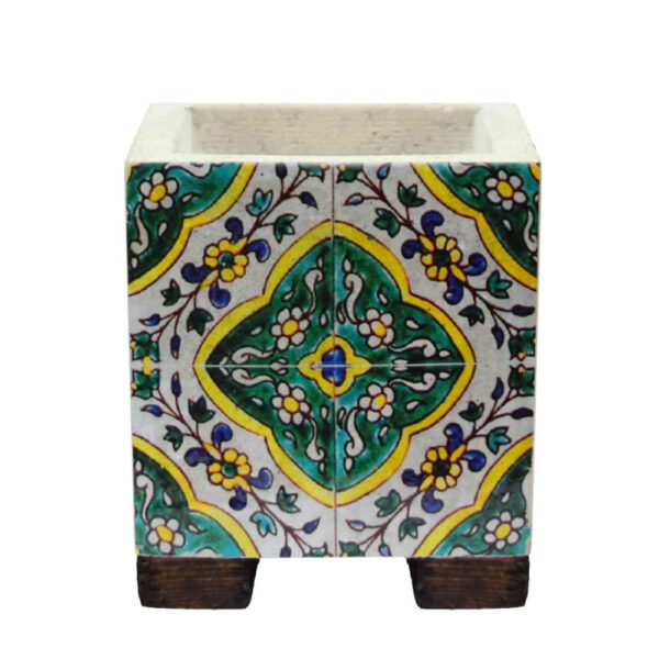 مزهرية إيرانية مربعة من الخرسانة الزخرفية نموذج كاشي