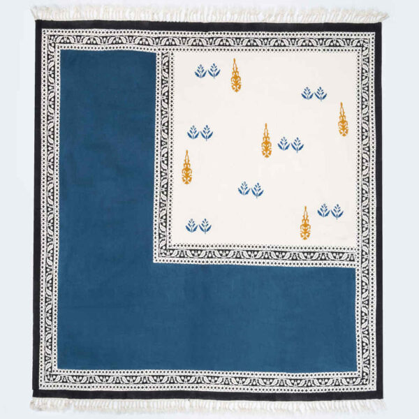 مفرش طاولة من الكتان المطبوع بالكتل، موديل أبادانة