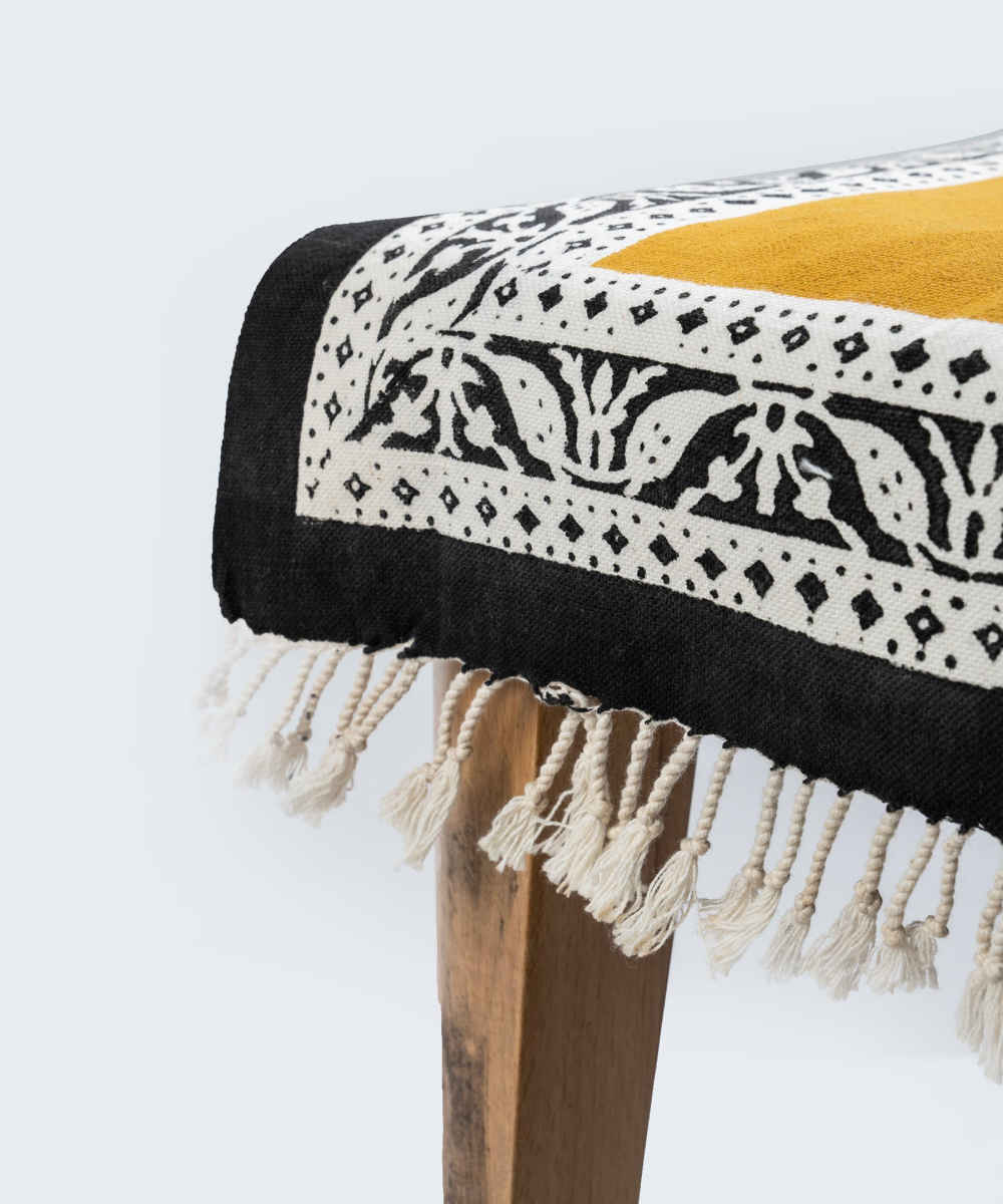 مفرش طاولة من الكتان المطبوع بالكتل موديل شابناز