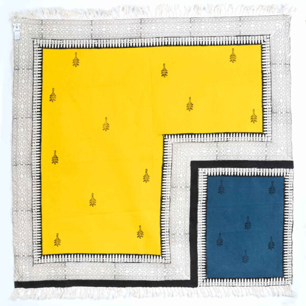 مفرش طاولة من الكتان المطبوع بالكتل، موديل تيكرا