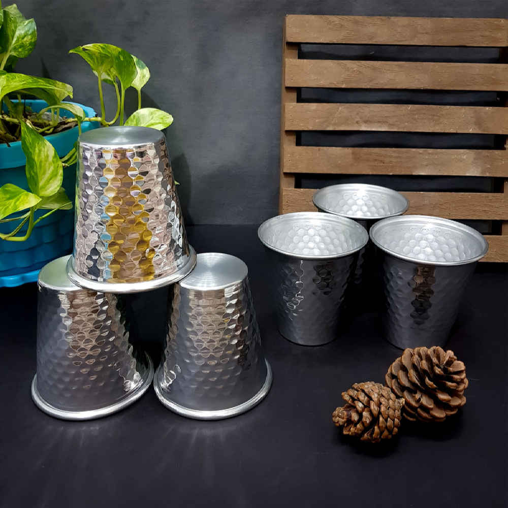 كوب فولاذي للتخييم الخارجي – خفيف الوزن وغير قابل للكسر (6 قطع)