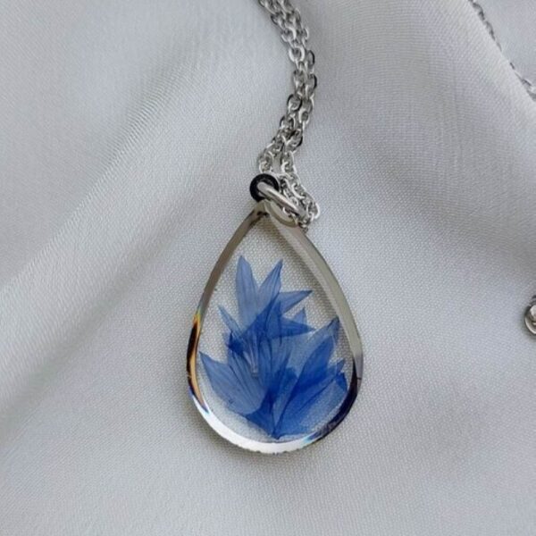 قلادة من الراتينج للنساء مصنوعة يدويًا – قمح