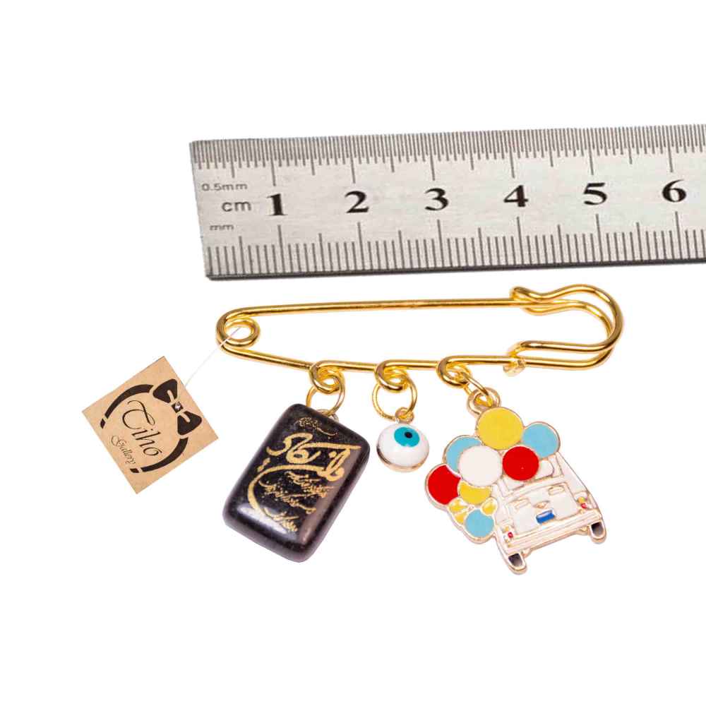 بروش إسلامي للرضع بالسيارة