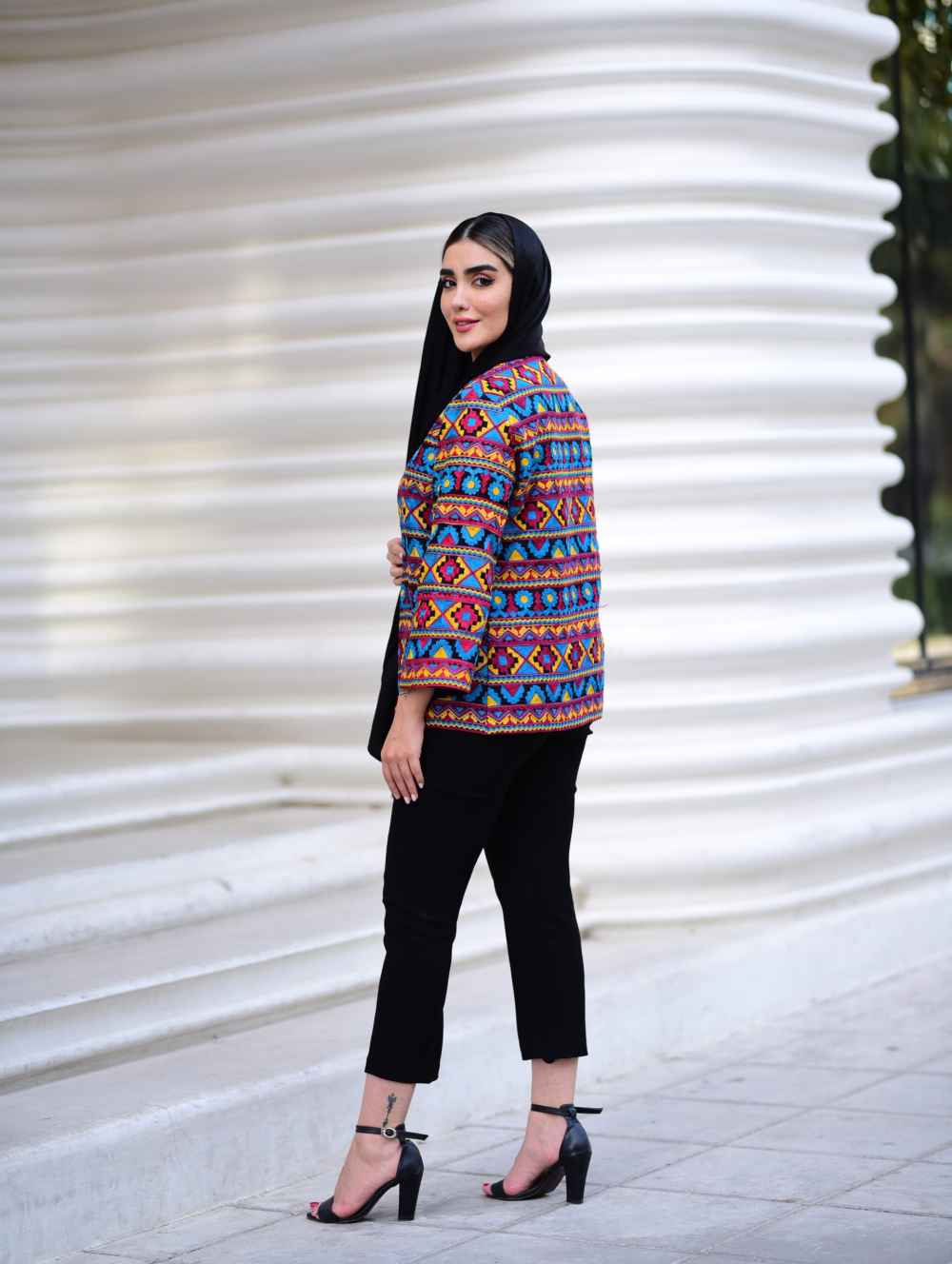 مجموعة مانتو إيراني مطرز مع بنطلون موديل ترانه