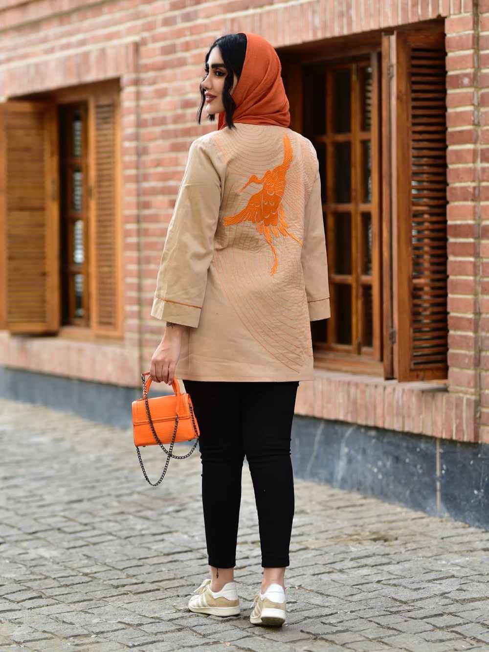 مانتو إيراني كتان موديل سيمرغ