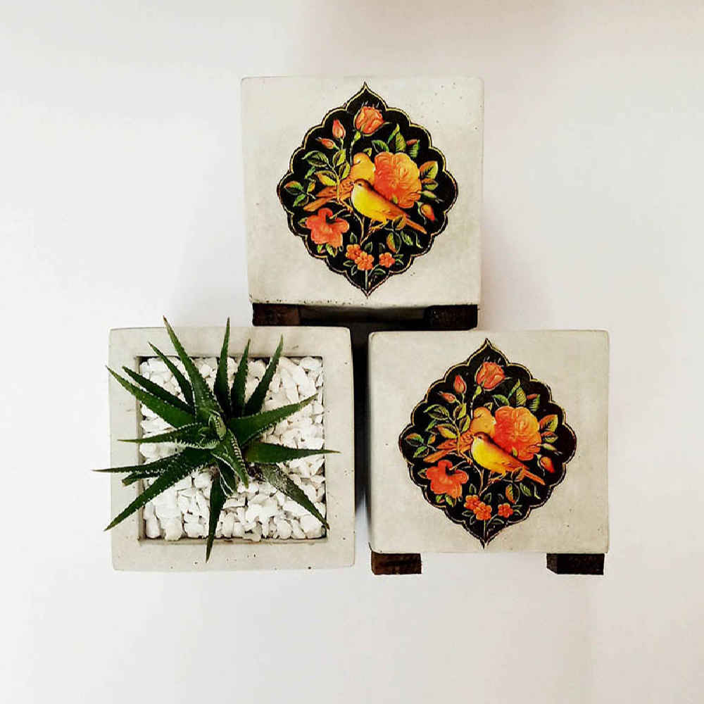 مزهرية إيرانية مربعة من الخرسانة الزخرفية نموذج گل و مرغ