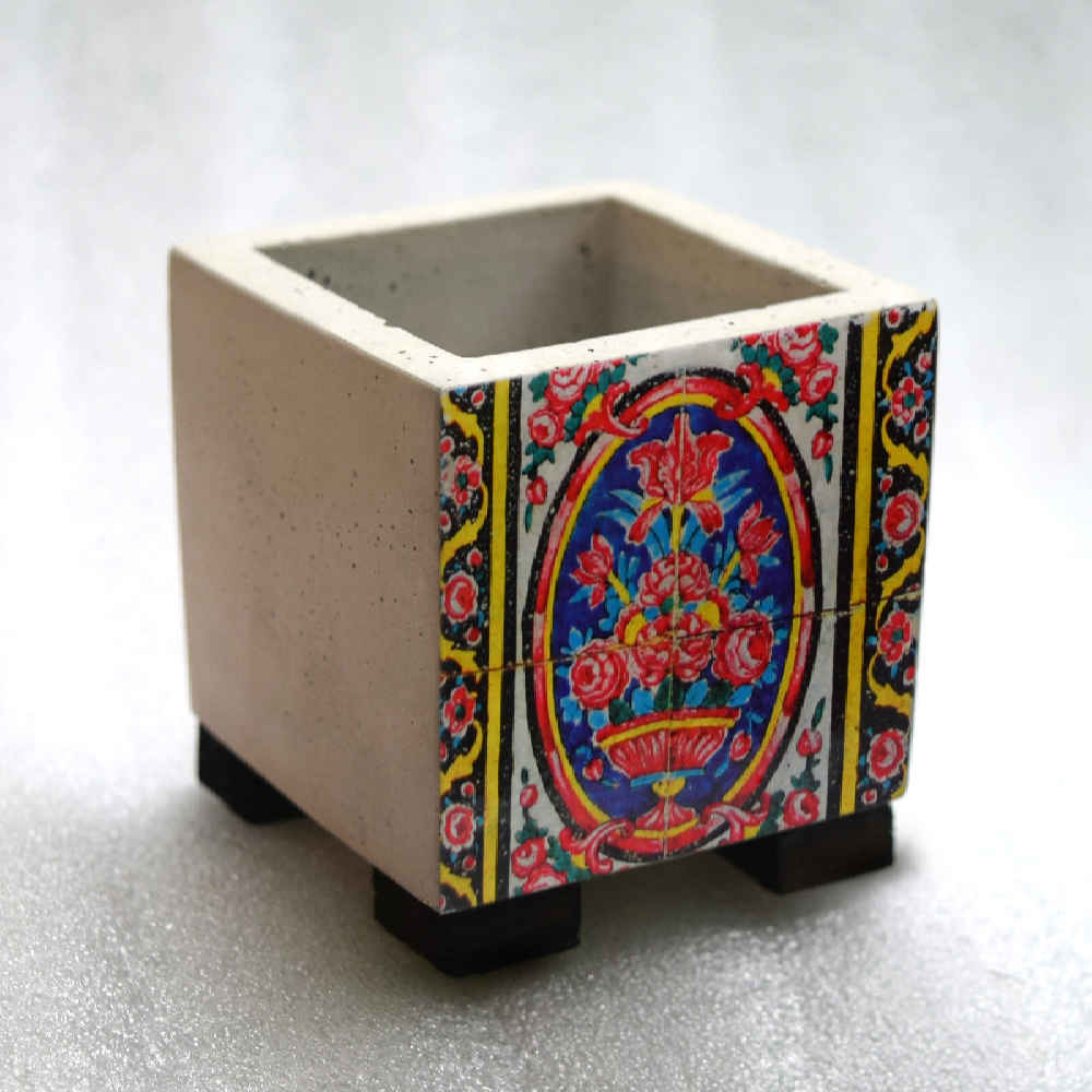 مزهرية إيرانية مربعة من الخرسانة الزخرفية نموذج نارنيا