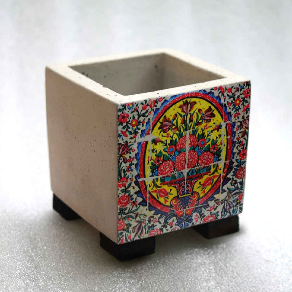 مزهرية إيرانية مربعة من الخرسانة الزخرفية نموذج رها