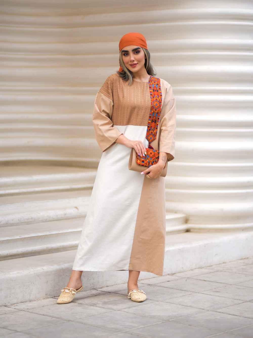 فستان نسائي طويل الأكمام من الكتان موديل مارال