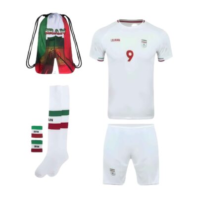 مجموعة ملابس رياضية من 6 قطع لمنتخب إيران في كأس العالم