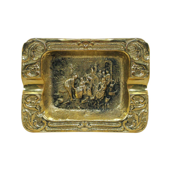 منفضة سجائر من النحاس محفورة يدويًا – تصميم فني معقد ياسنا