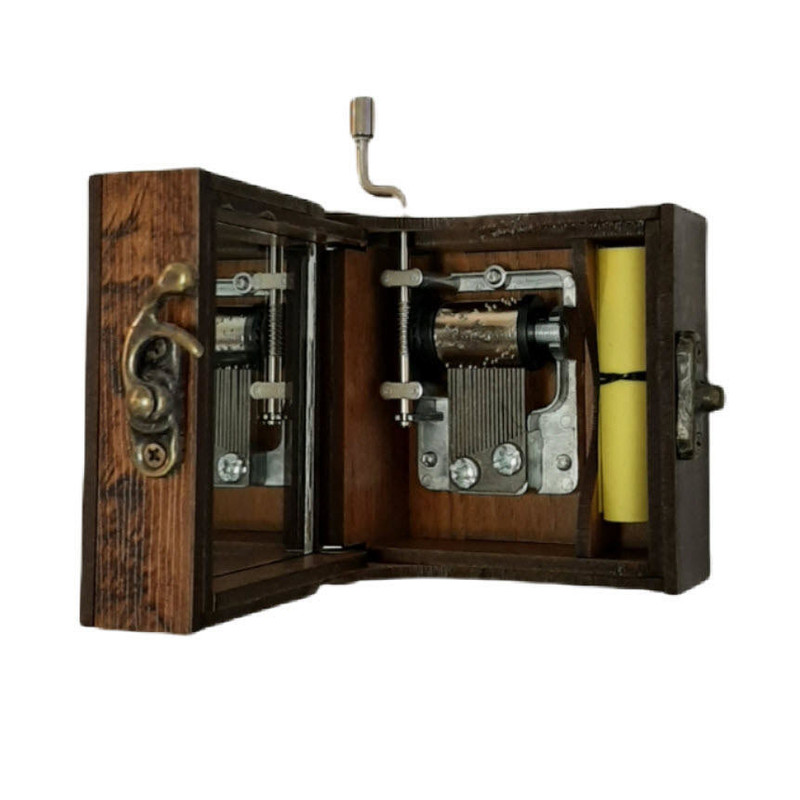 صندوق خشبي موسيقي يعمل يدوياً نموذج سحر