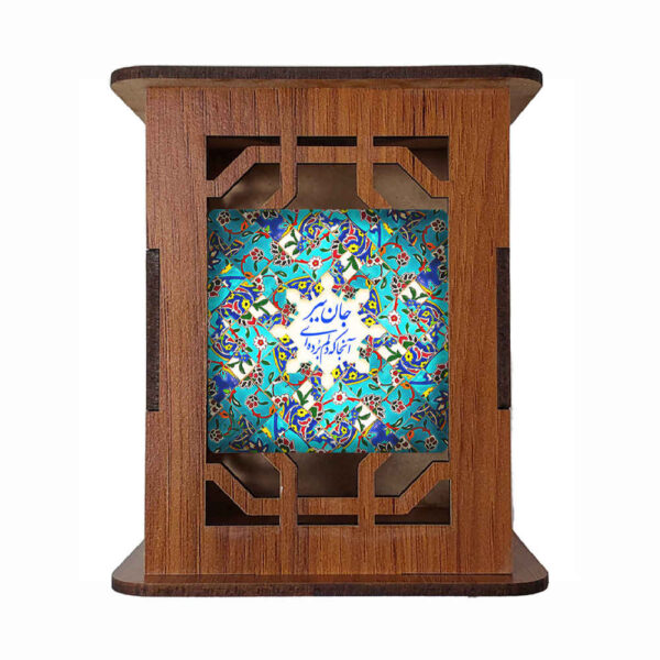 نقوش روشنا – حامل أقلام مكتبي خشبي بتصميم مستوحى من التراث الإيراني