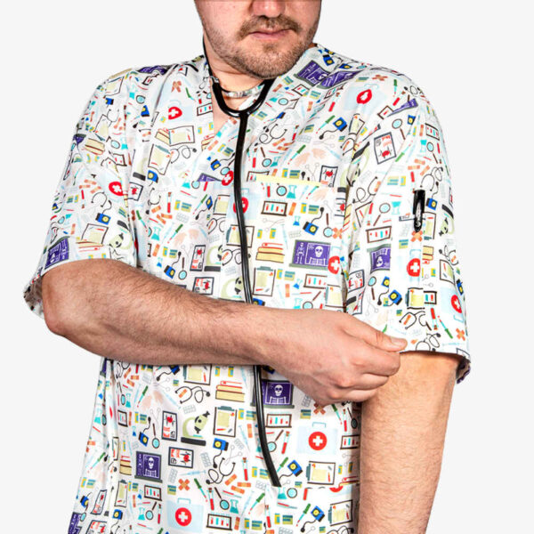 طقم بلوزة تمريض رجالية بيضاء وقبعة – نظيف ومريح