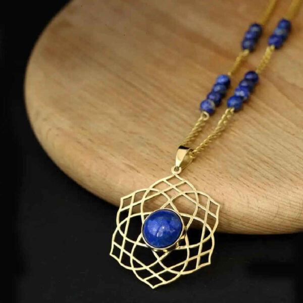 قلادة نحاسية إيرانية فنية - نموذج كوكشان