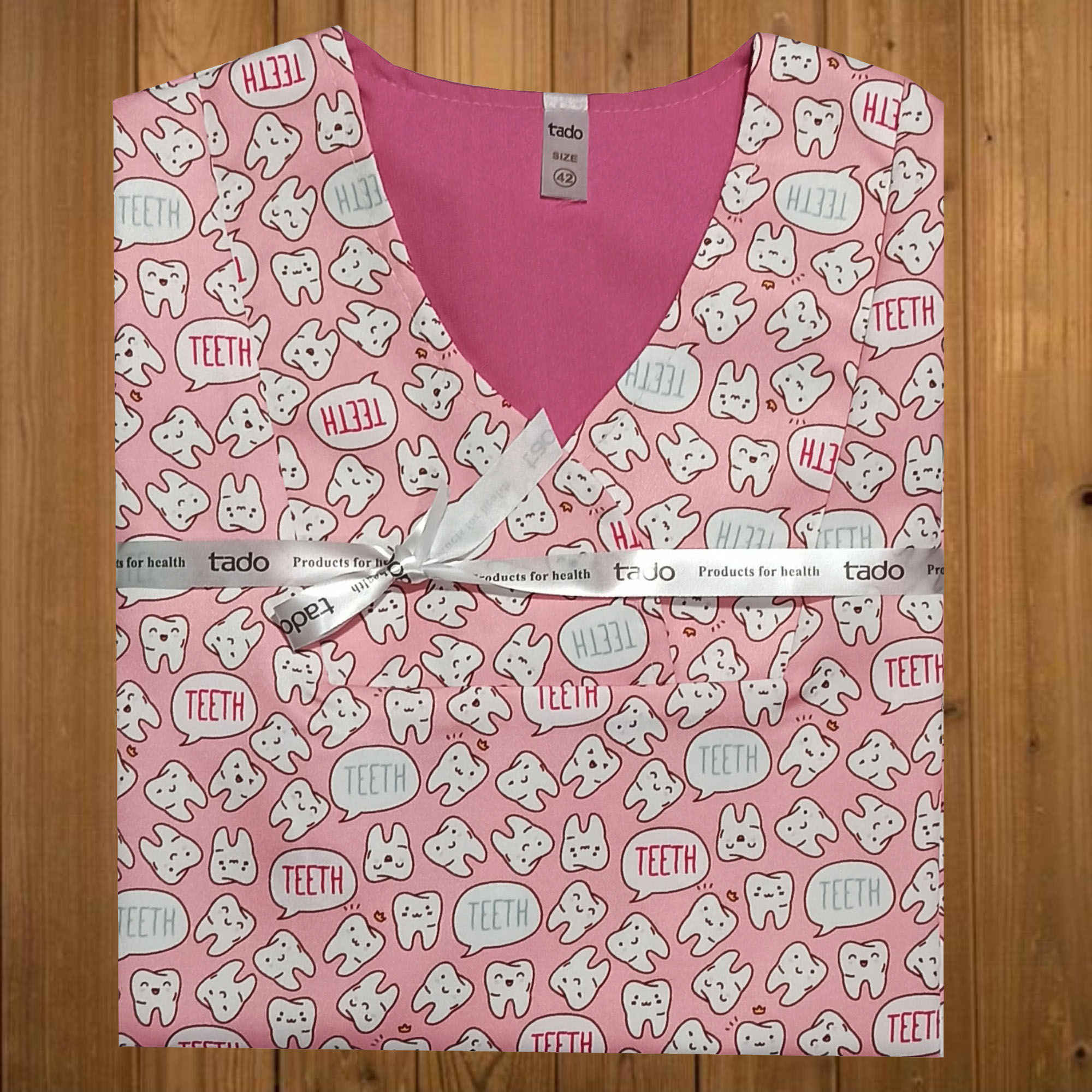 بلوزة طبية نسائية لطب الأسنان – احترافية وعملية