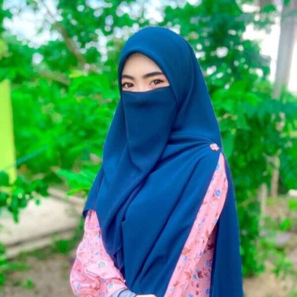 شال إسلامي مربع بلون أزرق ييل ونقاب مجموعة للنساء