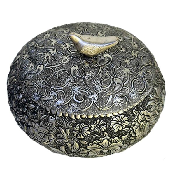 صندوق مجوهرات معدني مصنوع يدويًا بتقنية النقش