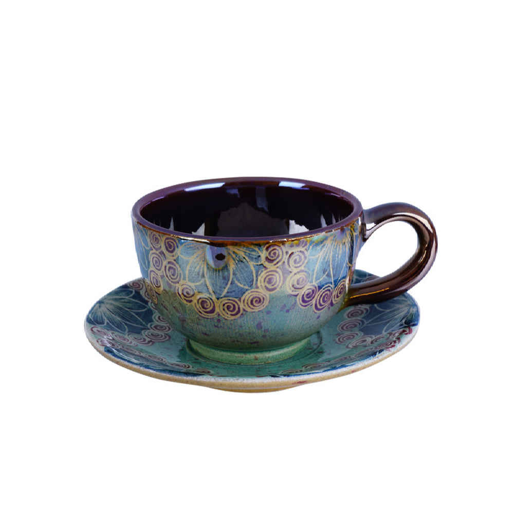 طقم من فنجان شاي سيراميك إيراني مع صحن فرهان