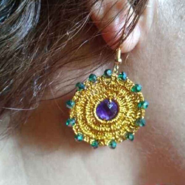 أقراط مغطاة بالنسيج بنموذج دائري مخصص للنساء