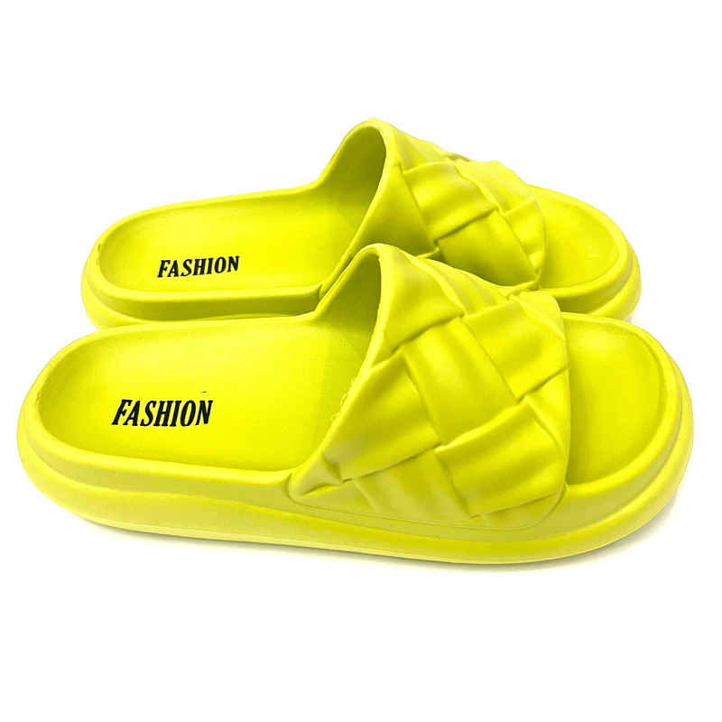 شباشب سحابة – تبطين ناعم مع نعل سميك