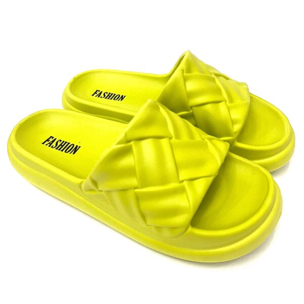 شباشب سحابة – تبطين ناعم مع نعل سميك