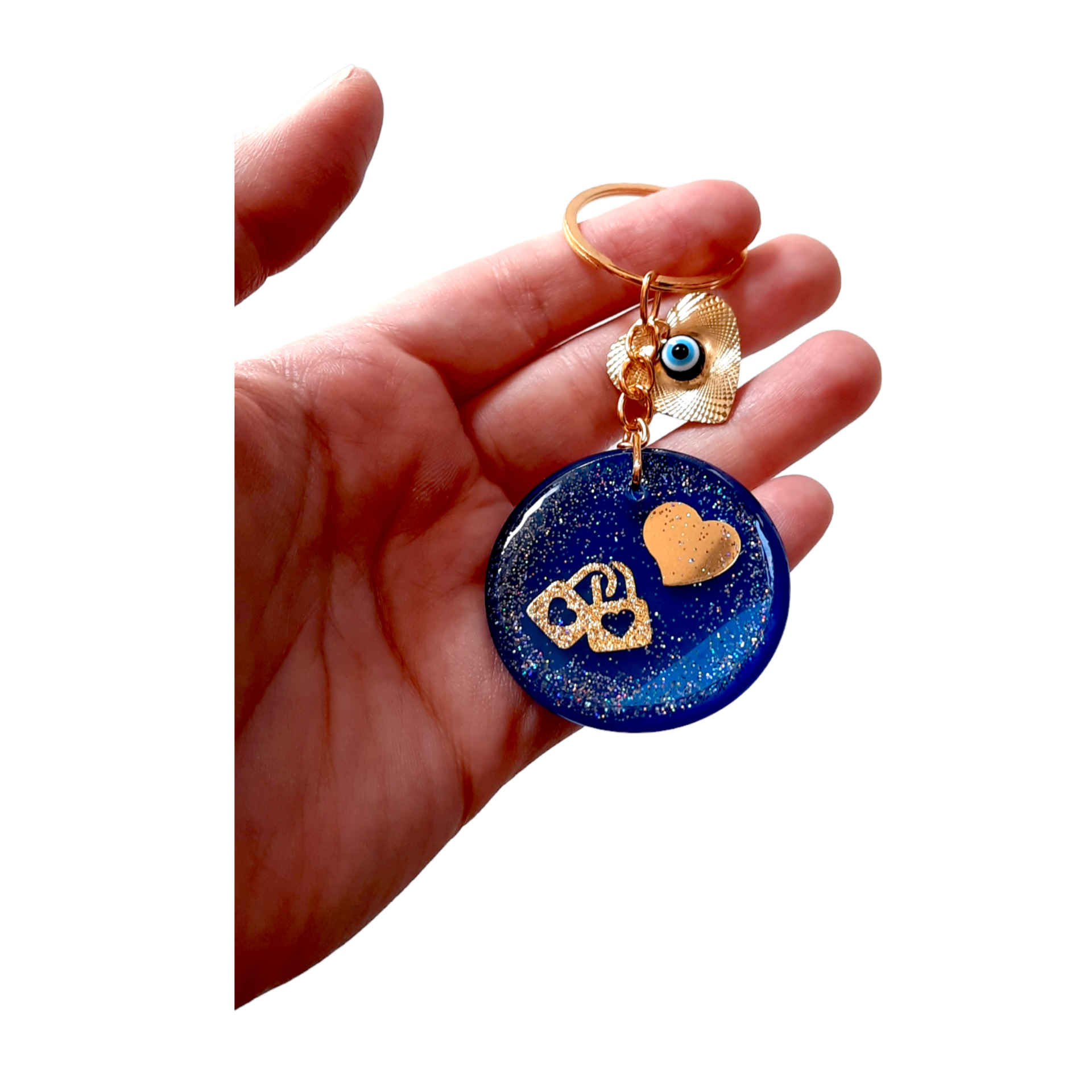 سلسلة مفاتيح من الراتنج – تصميم عين الشر والقلب