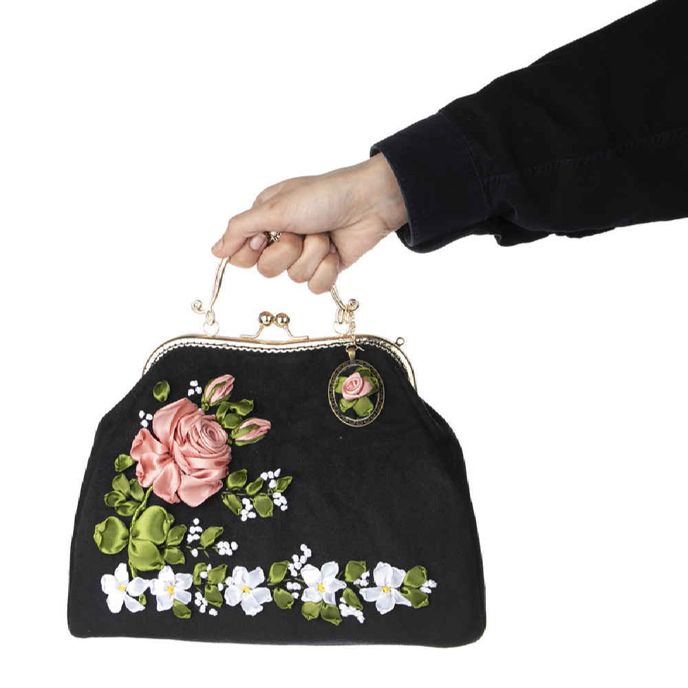 حقيبة يد صغيرة بتطريز الشريط – مخمل بتصميم تيارا