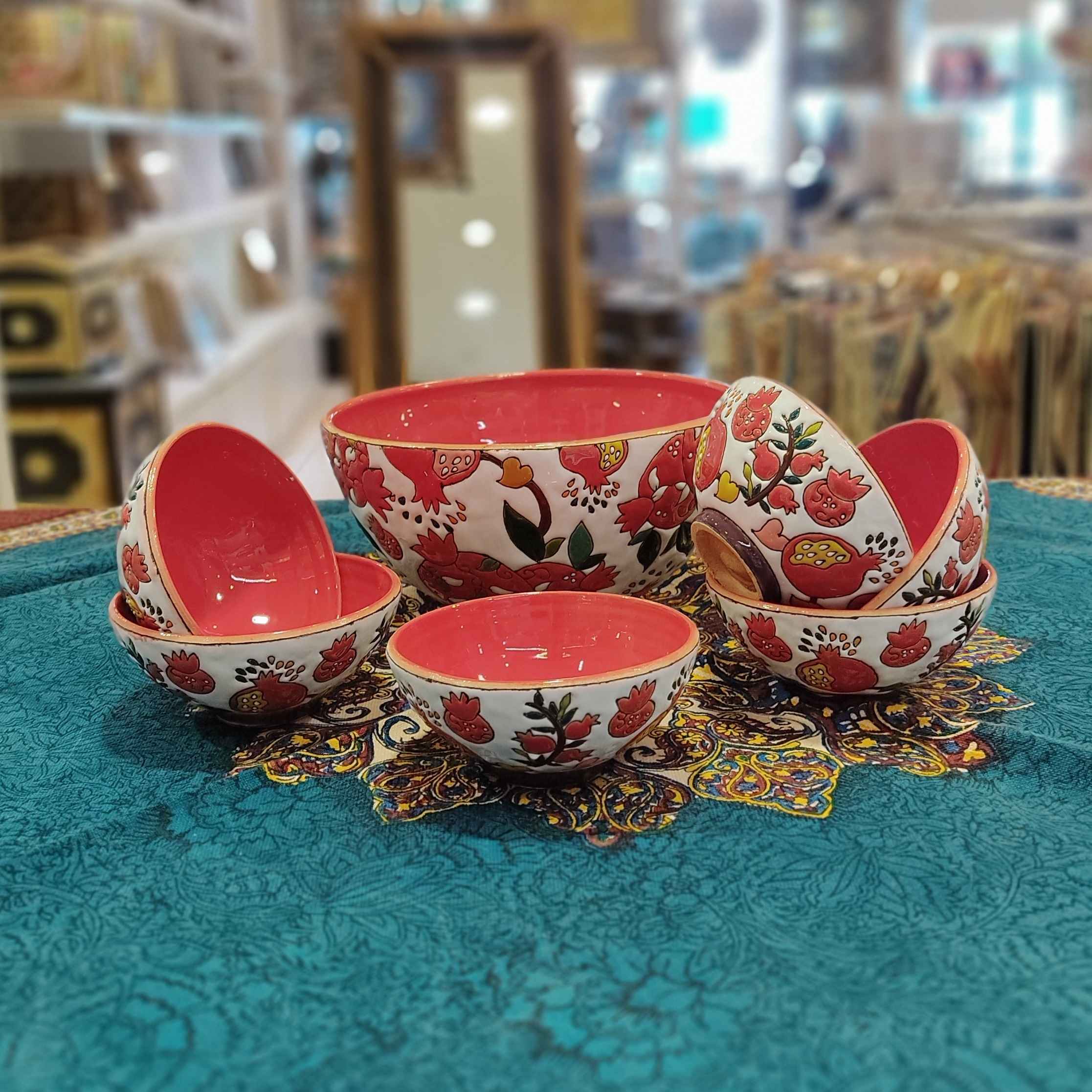 وعاء خزفي مصنوع يدويًا بتصميم رمان – للزبادي، الحلويات، السلطة، والمعكرونة (مجموعة من 7)