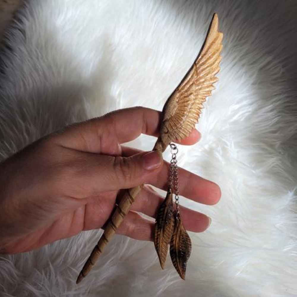 عصا شعر خشبية مصنوعة يدويًا بتصميم جناح الملاك حجم كبير