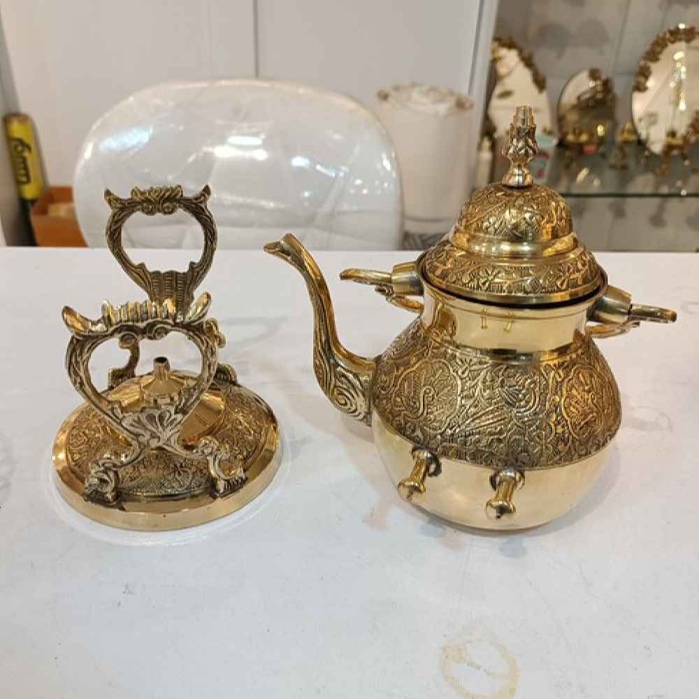 إبريق شاي نحاسي محفور يدوياً بتصميم محفور أنيق تالا