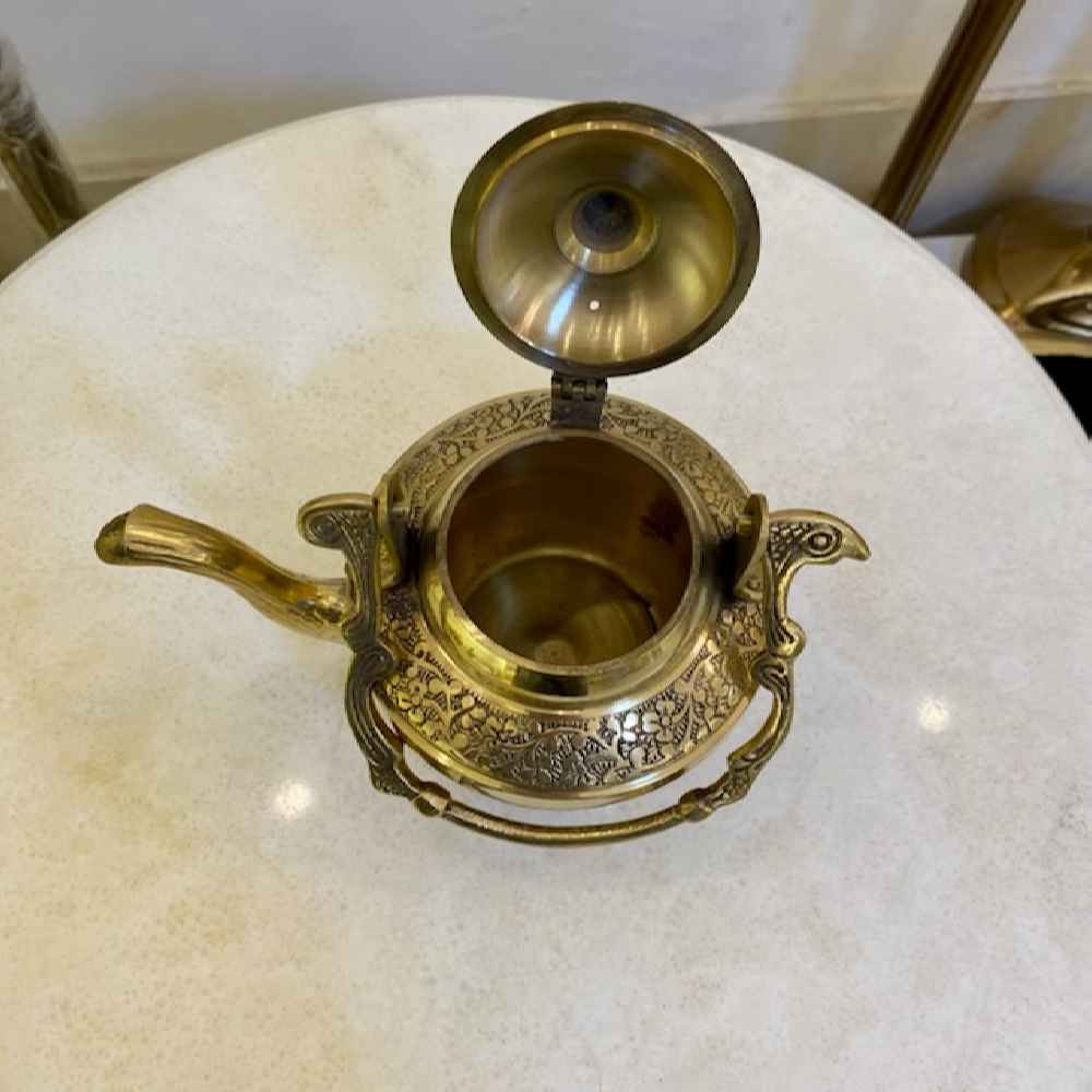 إبريق شاي نحاسي مطروق إيراني مصنوع يدوياً فاخر