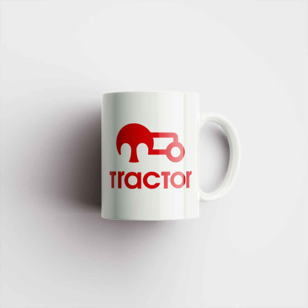 كوب سيراميك بشعار نادي تراكتور لكرة القدم