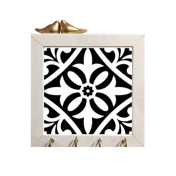 حامل مفاتيح جداري مزخرف ومصنوع يدويًا لتزيين المنزل