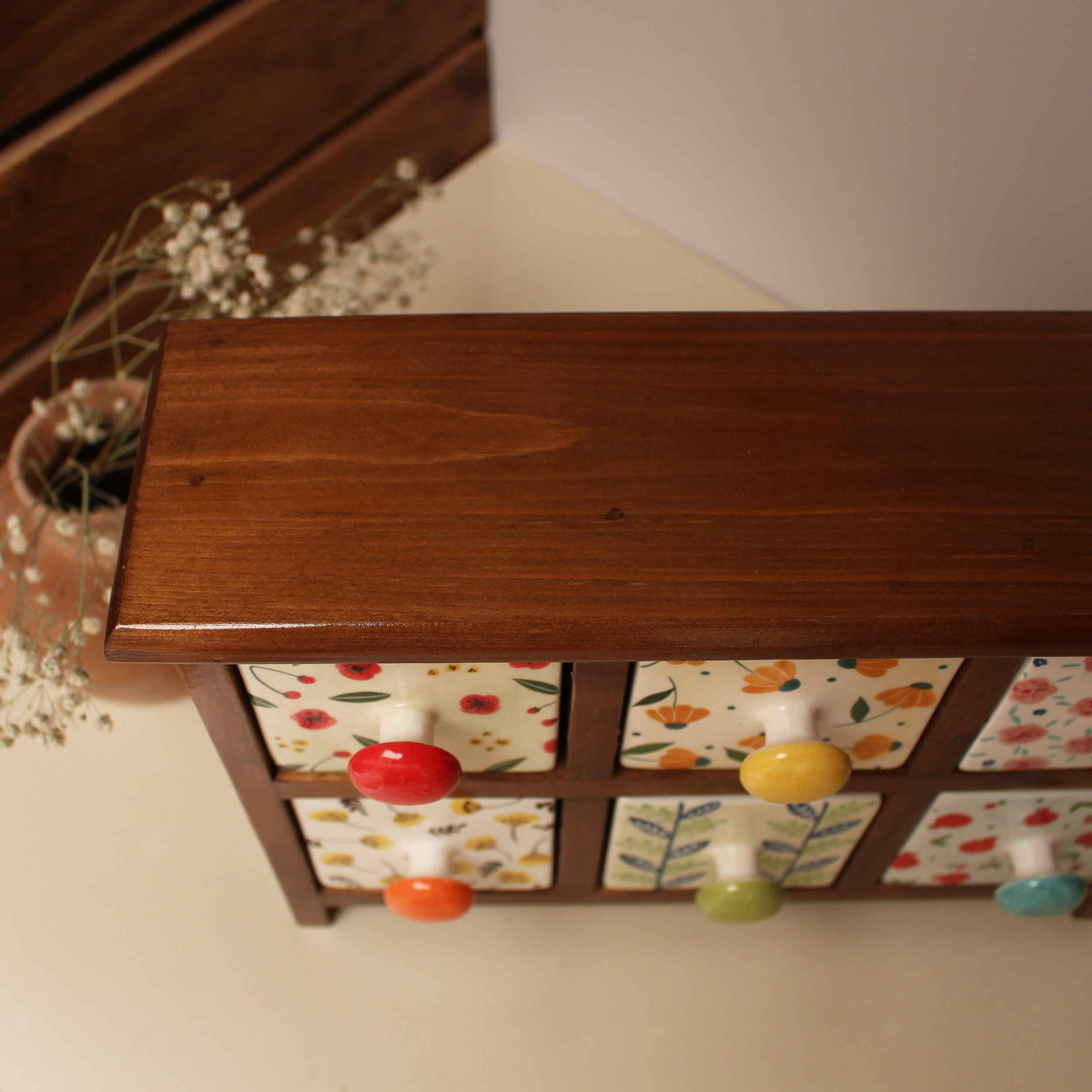 الصندوق اليدوي المصنوع من 6 أدراج سيراميكية مع صندوق خشبي