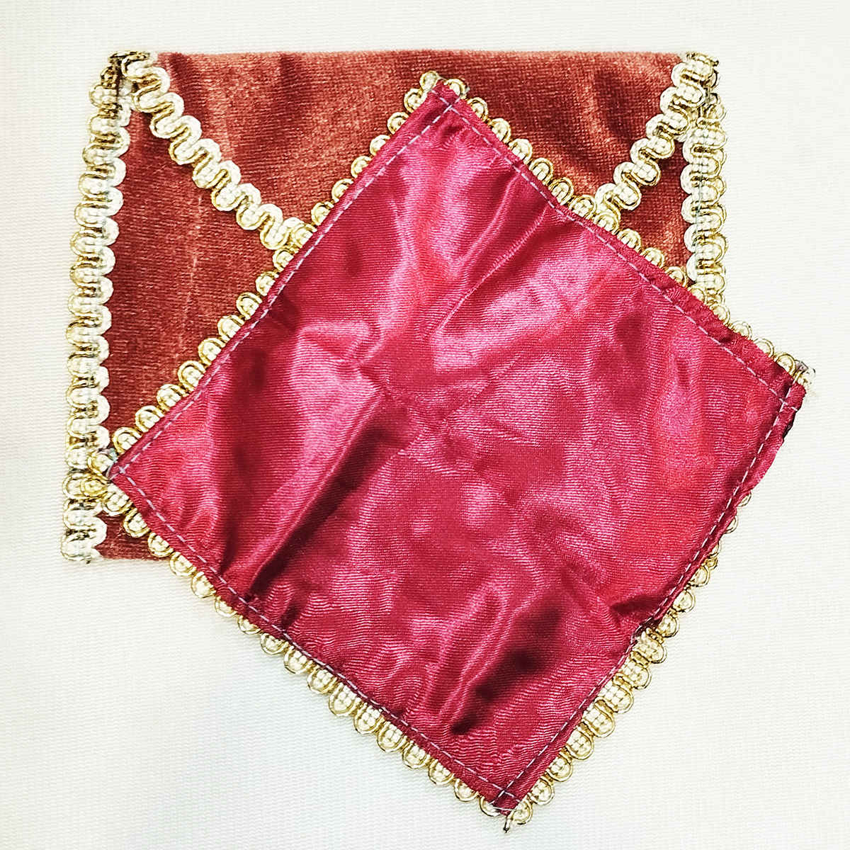 سجادة الصلاة المحمولة للمسلمين بحجم الجيب وقابلة للنقل نور