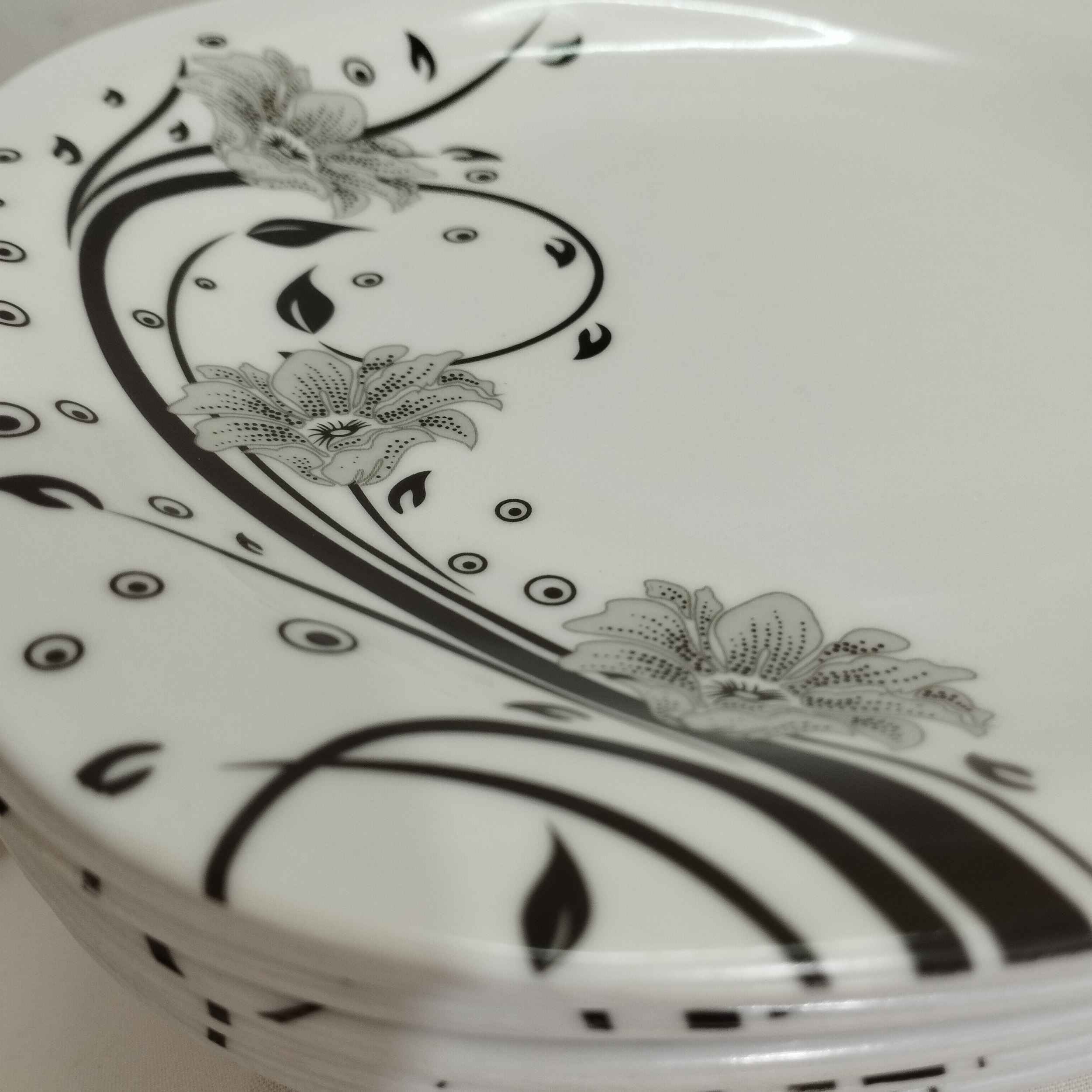 مجموعة أطباق ميلامين متينة وغير قابلة للكسر لتقديم العشاء (عبوة تحتوي على 6 أطباق)