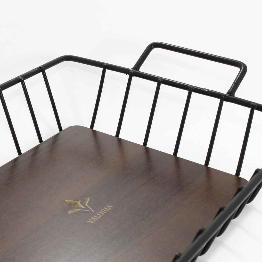 سلة فاكهة سلكية معدنية مع قاعدة خشبية نموذج فالوريا