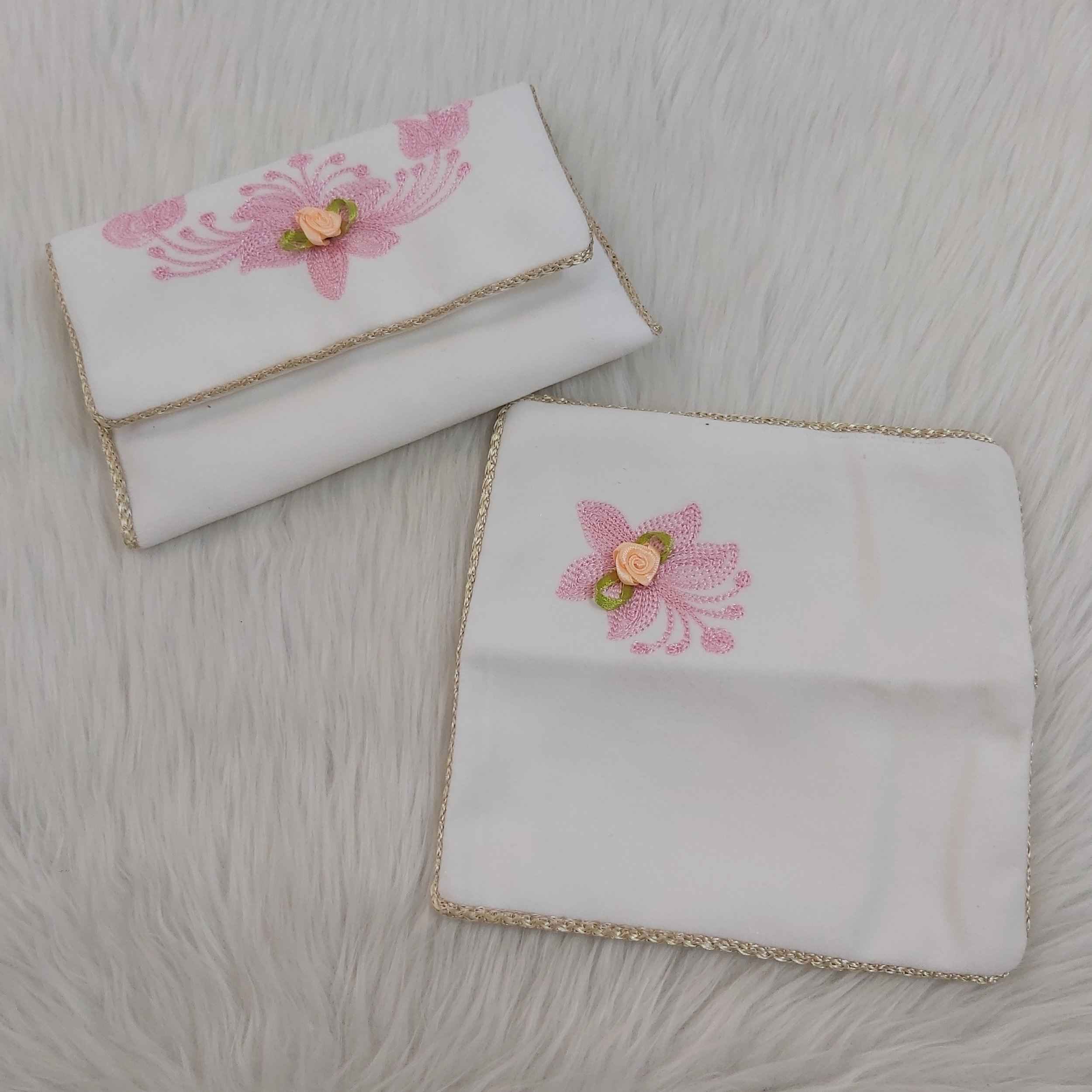 سجادة الصلاة المحمولة للمسلمين بحجم الجيب وقابلة للنقل مطرزة