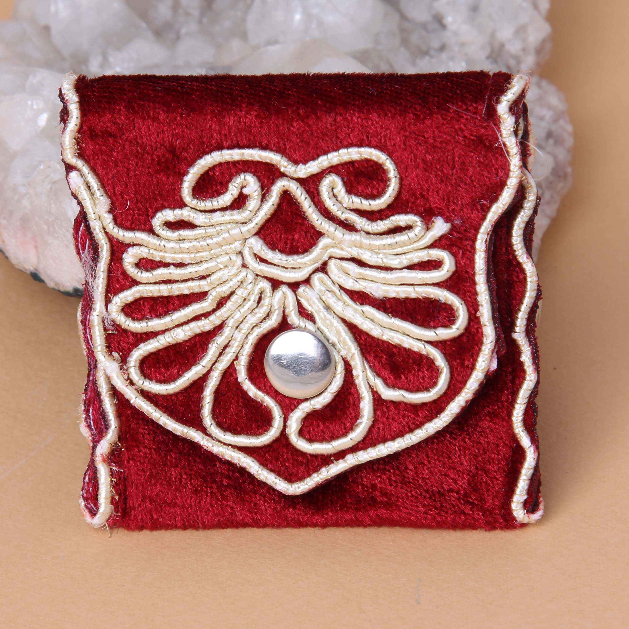 سجادة الصلاة المحمولة للمسلمين بحجم الجيب وقابلة للنقل باللون الأحمر