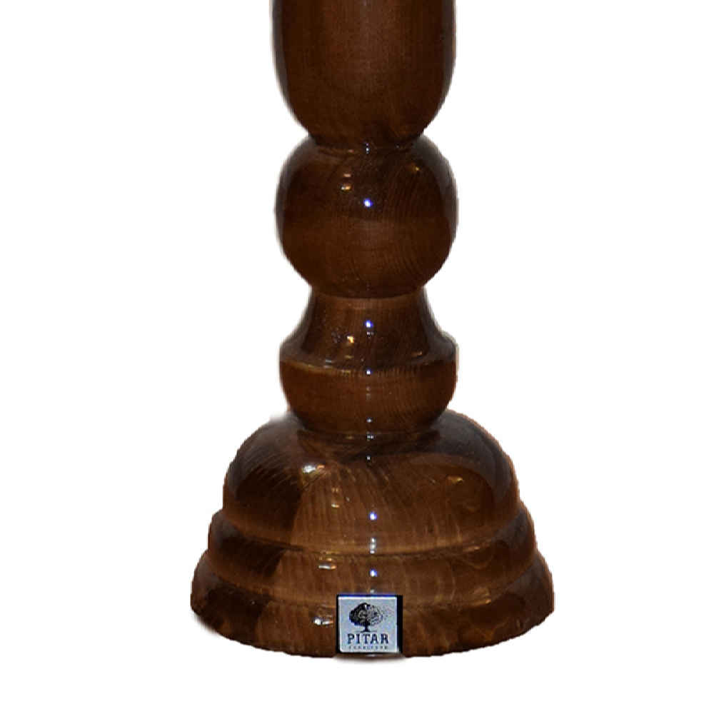 مصباح طاولة خشبي تقليدي بغطاء أبيض