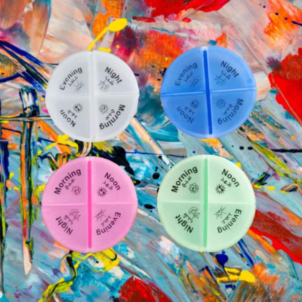 منظم حبوب مع 4 مقصورات يومية وملصقات فارسية