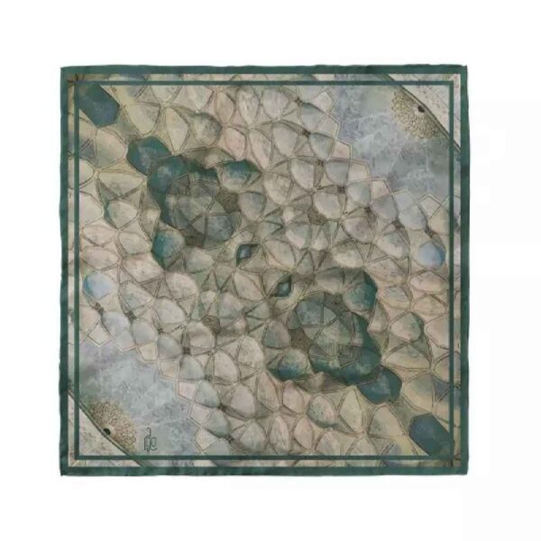 وشاح طبعة فنية صغير يعكس جمال مسجد جامع للنساء