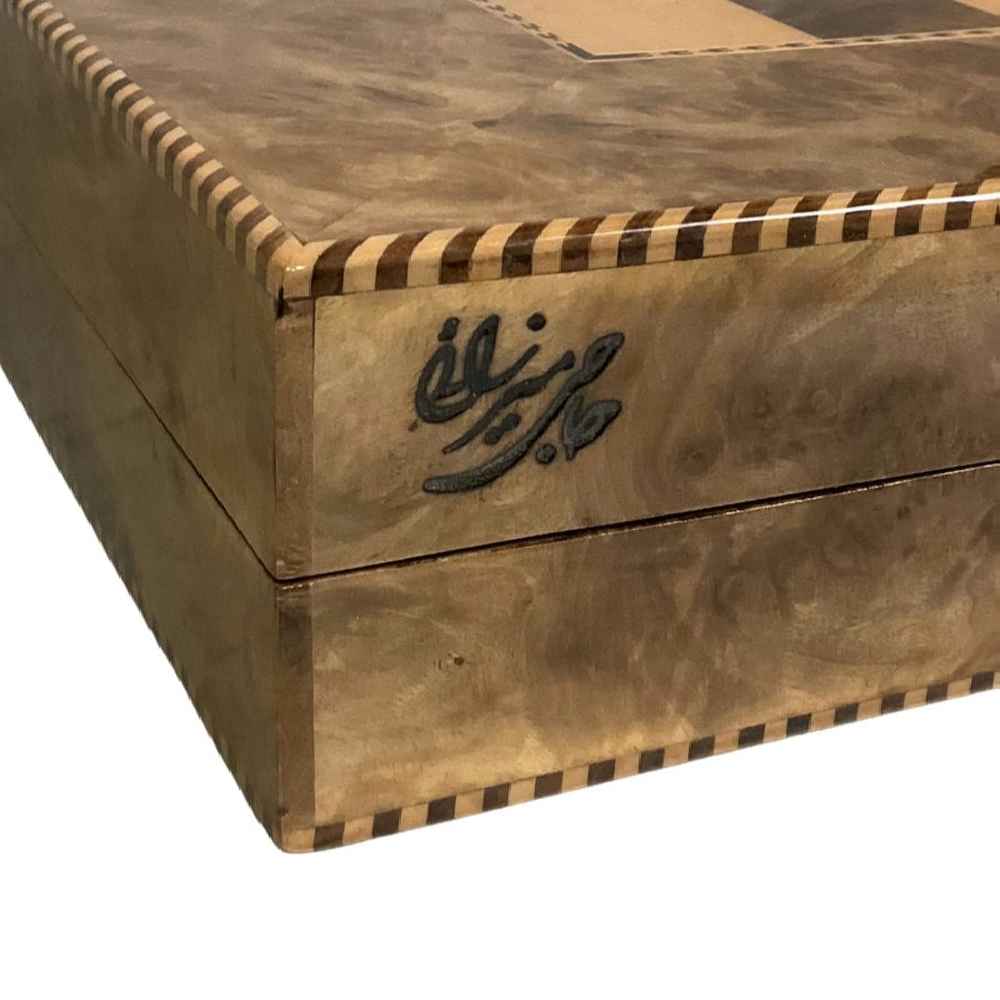 لوحة لعبة الطاولة والشطرنج المنحوتة من خشب الجوز – مينا