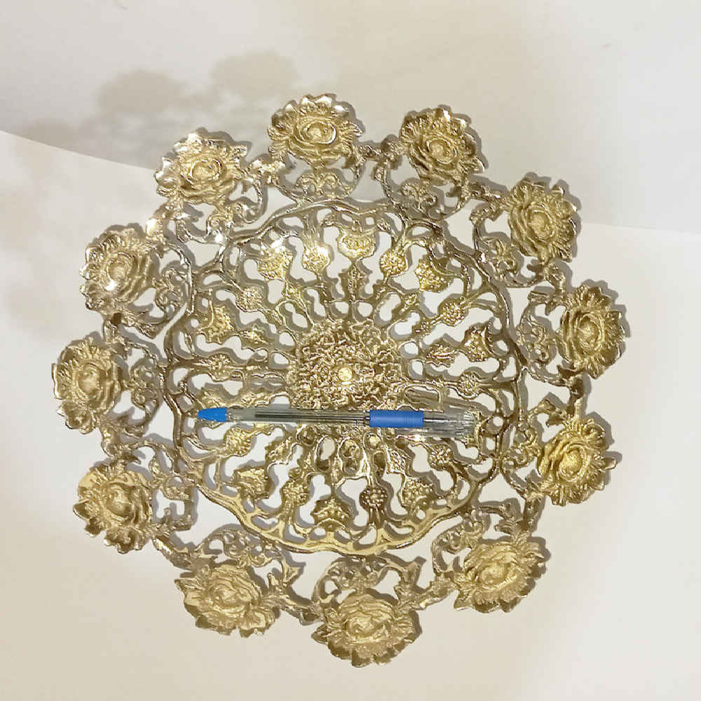 حامل تقديم من النحاس بتصميم ملاك تقليدي للحلويات